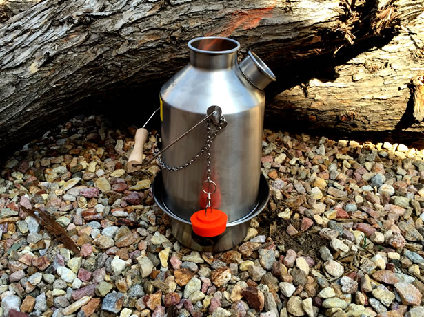  Kelly Kettle Camp Stove Stainless Steel - Boils Water Within  Minutes, Uses Natural Fuel, and Enables You to Rehydrate Food or Cook a  Meal (Medium Scout) : Sports & Outdoors