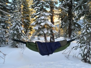 winter hammocking